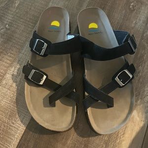 Women’ sandals